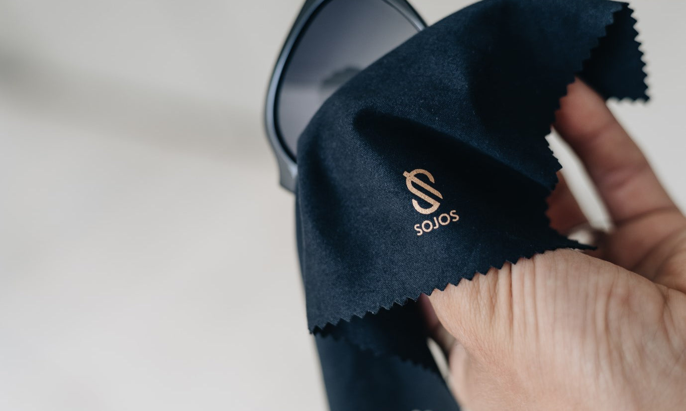 How to Clean the Nose Piece of Your Glasses