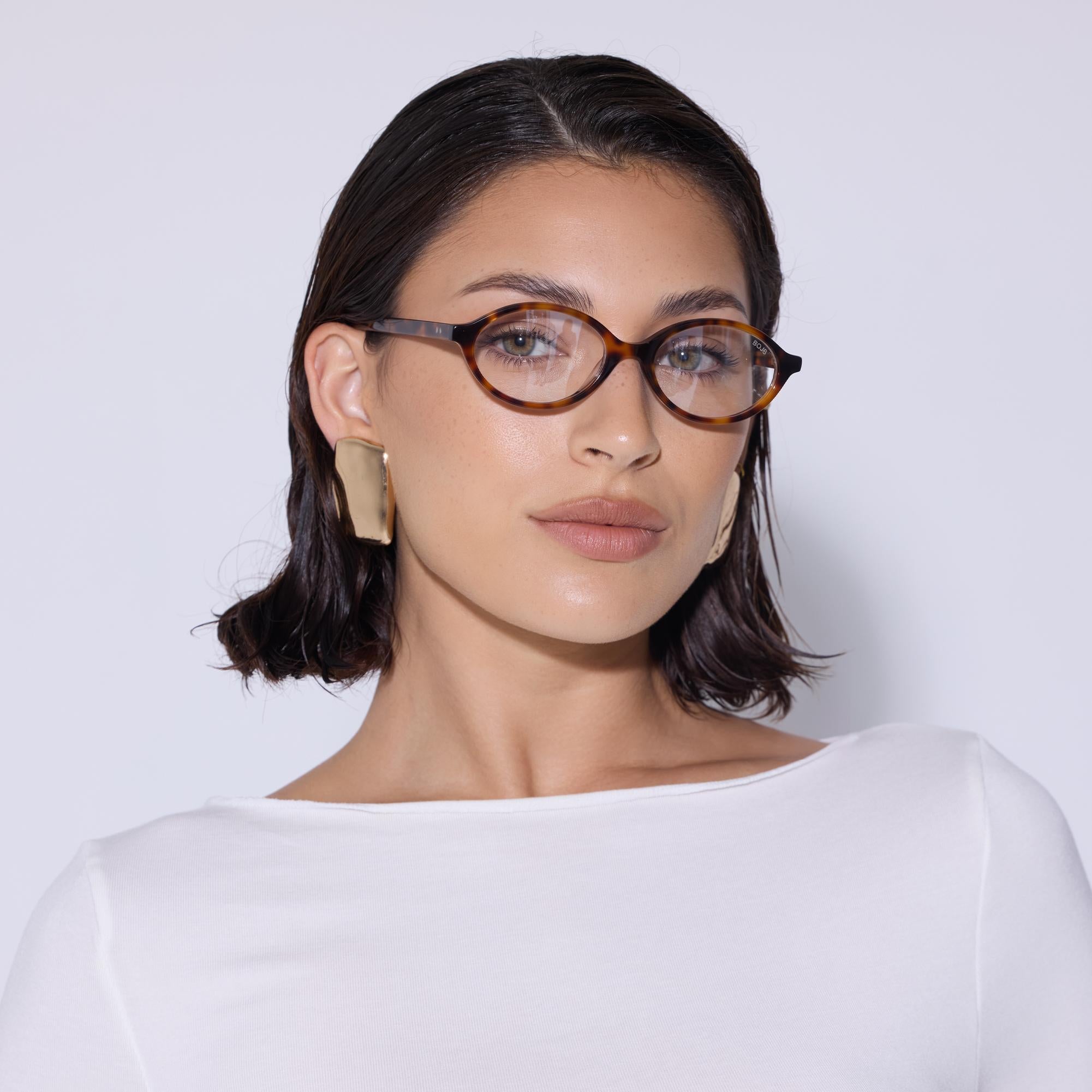 Lona