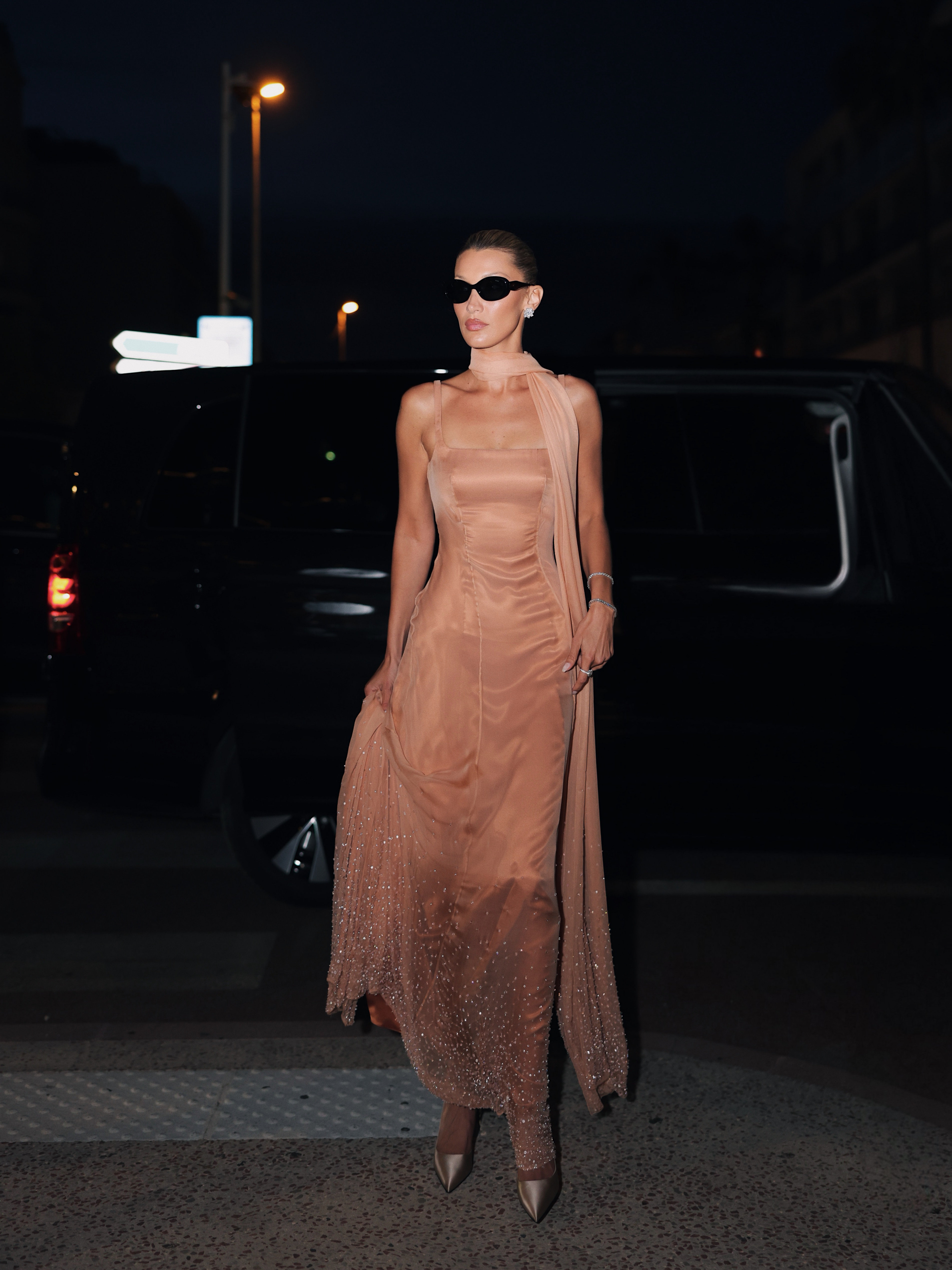 bellahadid.png